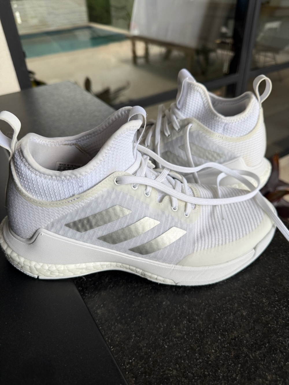 Women's Crazyflight Mid Volleyball Shoes

Style#: HQ3491